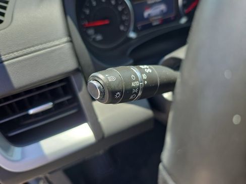 Used 2022 GMC Terrain SLT w/ Infotainment Package II image 25