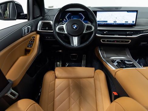 Certified 2024 BMW X5 xDrive40i w/ M Sport Package image 3