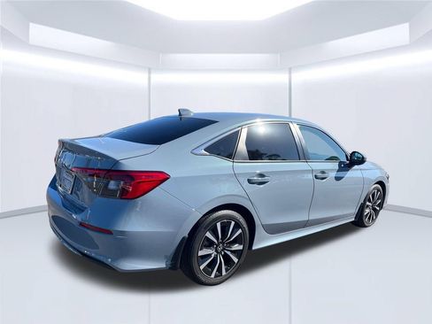Certified 2023 Honda Civic EX image 5
