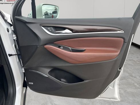 Used 2019 Buick Enclave Avenir w/ Avenir Technology Package image 13
