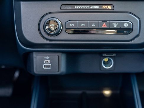 New 2026 Ford Maverick XL image 20