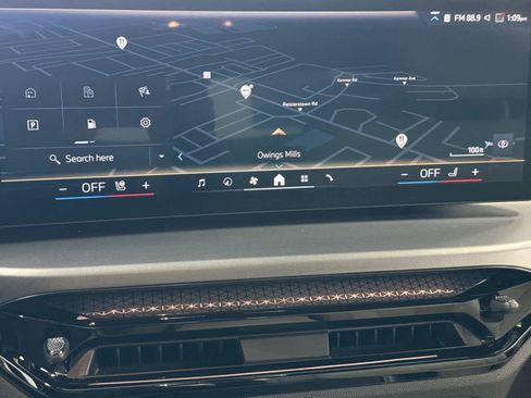 Certified 2025 BMW 230i xDrive Coupe w/ Premium Package AWD/4WD image 18