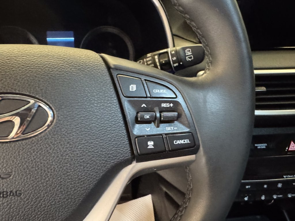 Used 2020 Hyundai Tucson Ultimate w/ Cargo Package AWD/4WD image 12