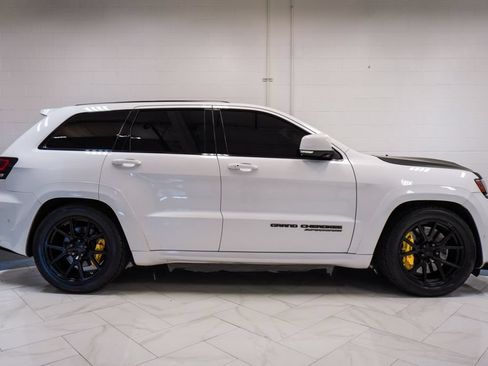 Used 2018 Jeep Grand Cherokee Trackhawk AWD/4WD image 32