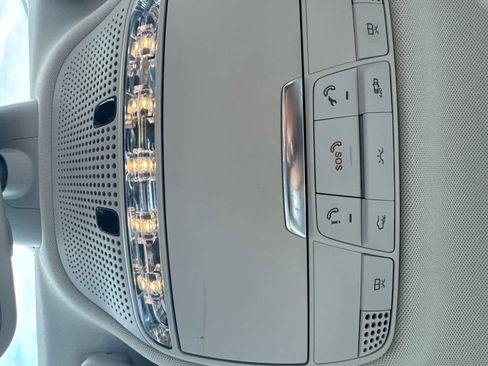 Used 2017 Mercedes-Benz C 300 Sedan image 24