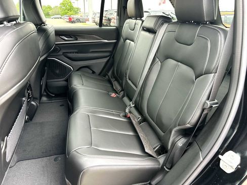 New 2026 Jeep Grand Cherokee Limited image 23