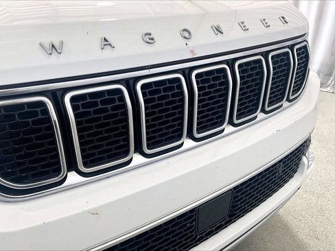 Used 2022 Jeep Wagoneer Series II w/ Premium Group I RWD image 7