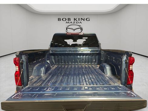 Used 2025 Chevrolet Silverado 2500 Custom AWD/4WD image 12