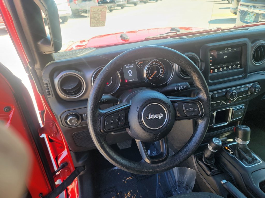 Used 2022 Jeep Wrangler Sport AWD/4WD image 14