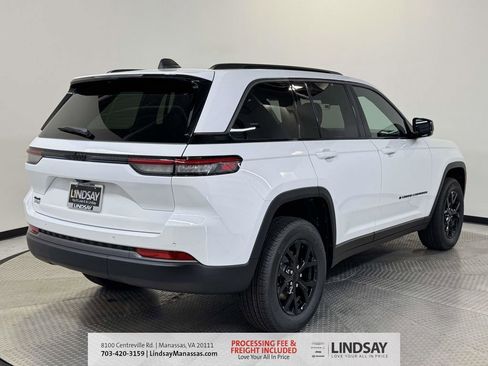 New 2026 Jeep Grand Cherokee 4WD image 8