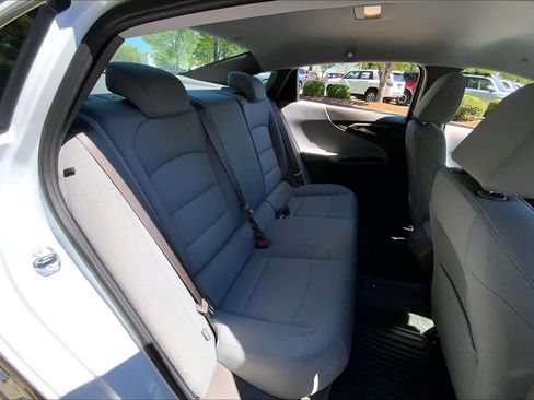Used 2023 Chevrolet Malibu LS FWD image 18