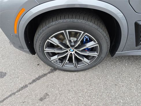 New 2026 BMW X5 xDrive50e w/ M Sport Package image 11