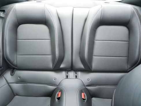 Used 2022 Ford Mustang GT Premium RWD image 13