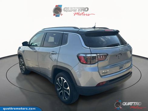 Used 2022 Jeep Compass Limited image 3