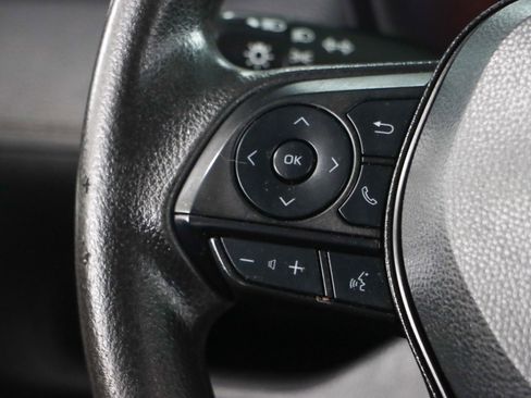 Used 2022 Toyota RAV4 XLE image 13