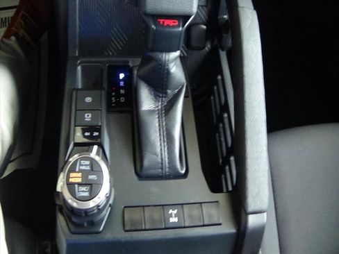 Used 2025 Toyota Tacoma TRD Off-Road image 27