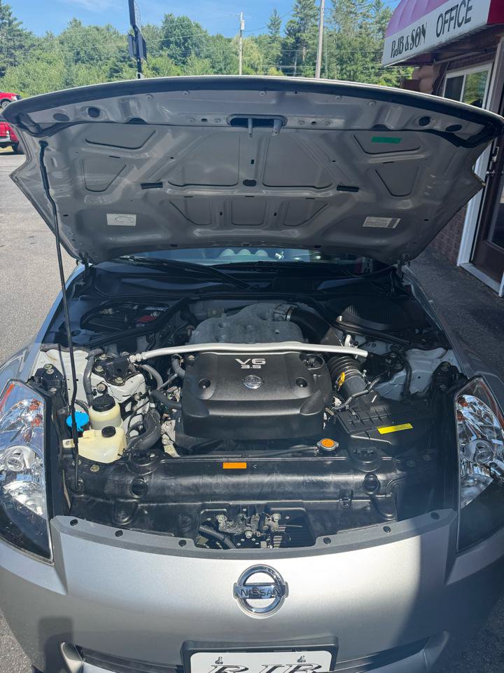 Used 2004 Nissan 350Z Touring RWD image 13