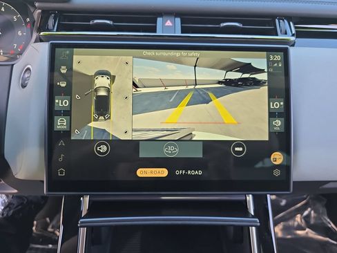 Certified 2026 Land Rover Range Rover Velar Dynamic SE AWD/4WD image 23