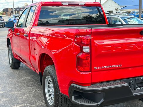 Used 2025 Chevrolet Silverado 1500 W/T w/ WT Value Package AWD/4WD image 12