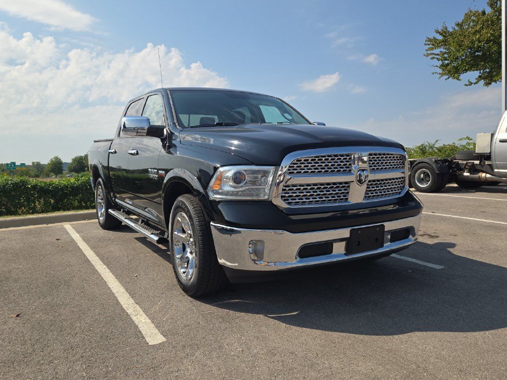 Used 2014 RAM 1500 Laramie w/ Convenience Group AWD/4WD image 4