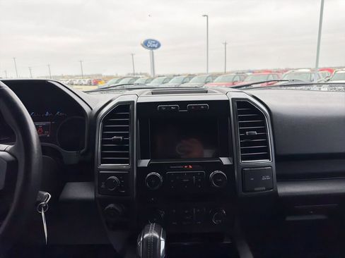 Used 2017 Ford F150 XLT w/ Equipment Group 302A Luxury image 22