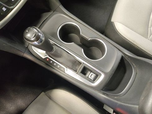 Used 2020 Chevrolet Equinox LS w/ LS Convenience Package image 26