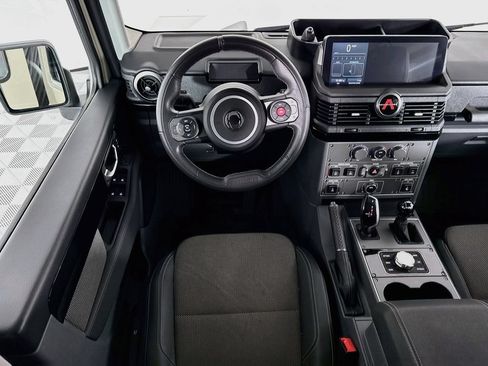 Used 2024 INEOS Grenadier AWD/4WD image 18