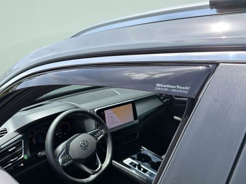 Used 2024 Volkswagen Atlas Cross Sport SEL image 26