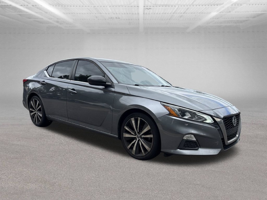 Used 2019 Nissan Altima 2.5 SR FWD image 2