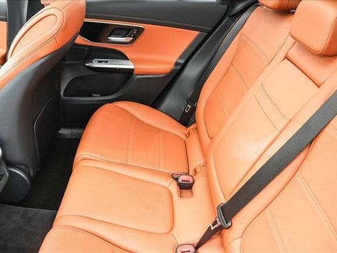 Used 2023 Mercedes-Benz GLC 300 4MATIC image 21