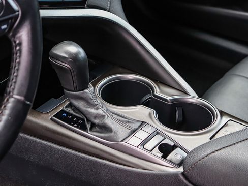 Used 2022 Toyota Camry XSE w/ Carpet Mat Package (TMS) FWD image 23