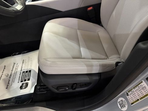 Used 2024 Lexus RX 350 Premium image 23
