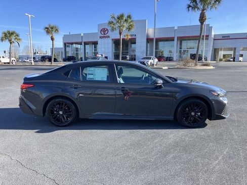 New 2026 Toyota Camry SE image 6