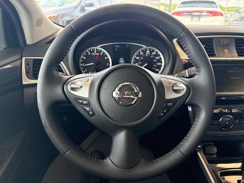 Used 2019 Nissan Sentra SR Turbo FWD image 17