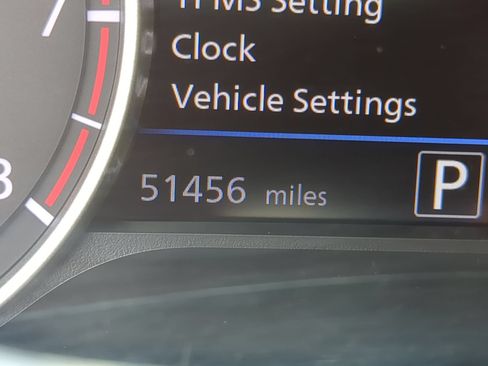 Used 2024 Nissan Sentra SV FWD image 20
