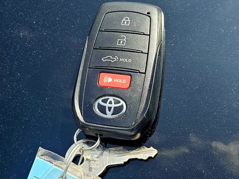 Used 2024 Toyota Tacoma TRD Pro AWD/4WD image 41