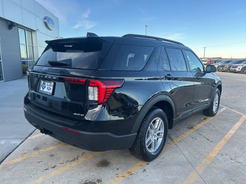 New 2026 Ford Explorer Active AWD/4WD image 3