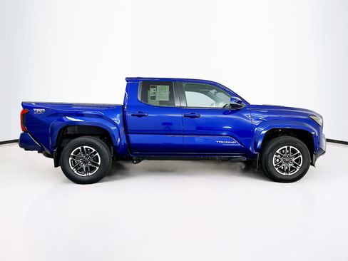 Used 2024 Toyota Tacoma TRD Sport w/ TRD Sport Upgrade Package image 10