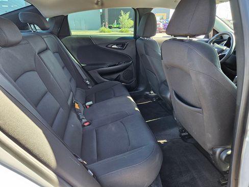 Certified 2018 Chevrolet Malibu LS FWD image 23