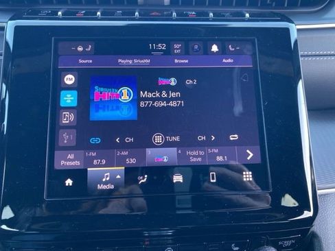 New 2025 Jeep Grand Cherokee L Laredo image 28