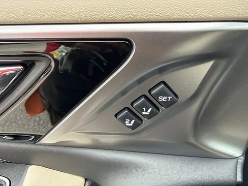 Used 2023 Subaru Outback Limited image 24