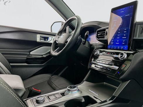 Used 2021 Ford Explorer ST w/ Equipment Group 401A image 31