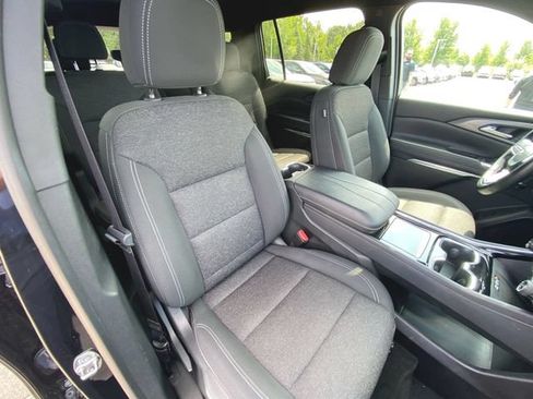 Used 2024 Chevrolet Traverse LT AWD/4WD image 26