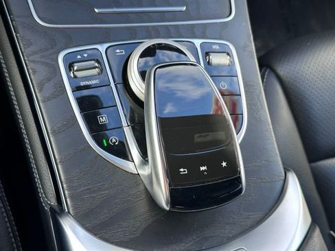 Used 2018 Mercedes-Benz GLC 300 4MATIC image 18