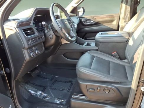 Used 2023 Chevrolet Tahoe LT w/ Luxury Package AWD/4WD image 11