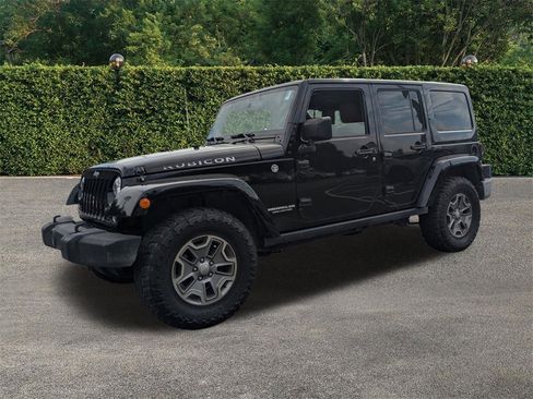 Used 2017 Jeep Wrangler Unlimited Rubicon w/ Connectivity Group image 9