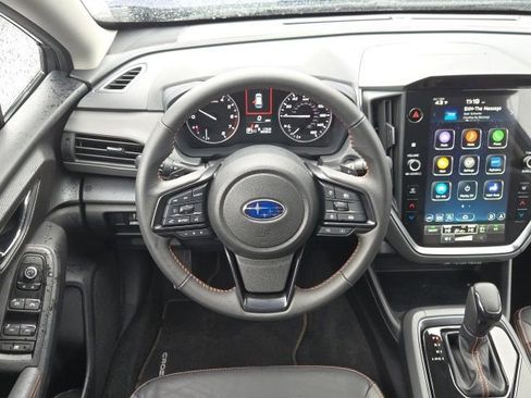 Certified 2025 Subaru Crosstrek 2.5i Limited w/ Crosstrek Mirror Package image 3