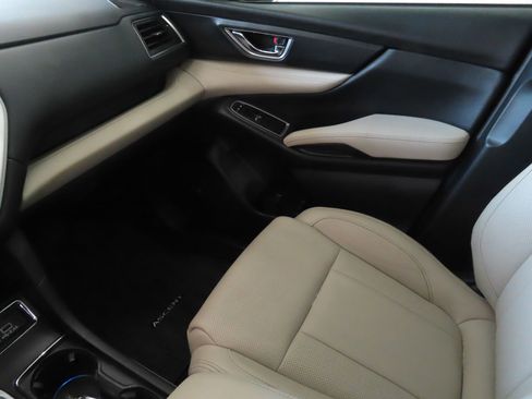 Used 2025 Subaru Ascent Limited AWD/4WD image 22