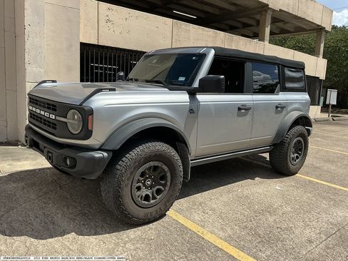 Used 2022 Ford Bronco Black Diamond AWD/4WD image 4