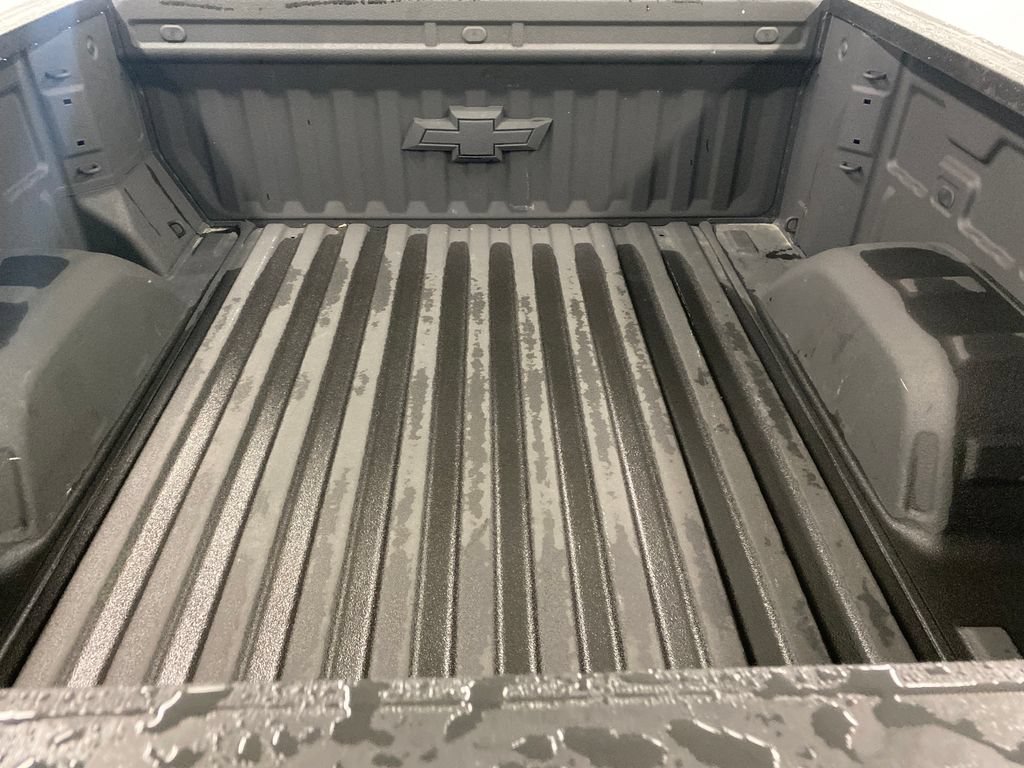 Used 2026 Chevrolet Silverado 1500 LTZ AWD/4WD image 9